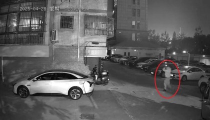 江苏一男子戴仿真“人皮”面具入室盗窃,流窜多个小区作案,涉案金额达15万余元