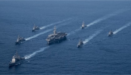 美航母编队涌入南海!解放军不动声色,在东风面前一切都是无用功