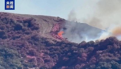 最新消息:上万栋建筑被毁