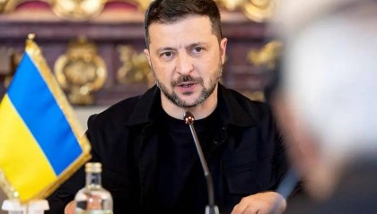 泽连斯基飞抵美国,特朗普将先与泽连斯基会晤,再与欧盟及欧洲多国领导人讨论俄乌冲突