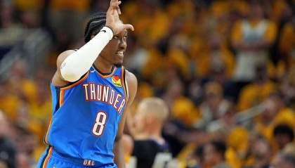 SGA称不能满足于此前胜利 杰威:我从小打控卫