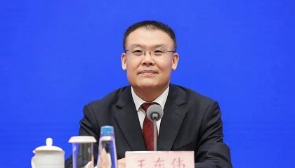 极目政情丨财政部副部长王东伟任安徽省委常委,曾为全国最年轻省级统战部部长