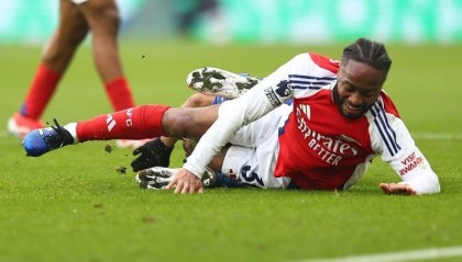 冒充职业球员?30岁斯特林周薪15万镑,近19场仅1助攻amp;今夏回蓝军