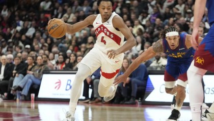 3周评估!猛龙主将右眼眶骨折 此前被约老师肘击面部