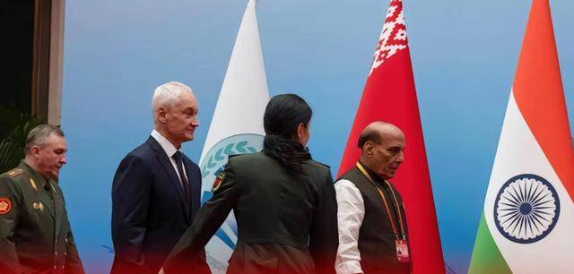 王毅外长访印当天,巴基斯总理宣布访华,将与莫迪同台