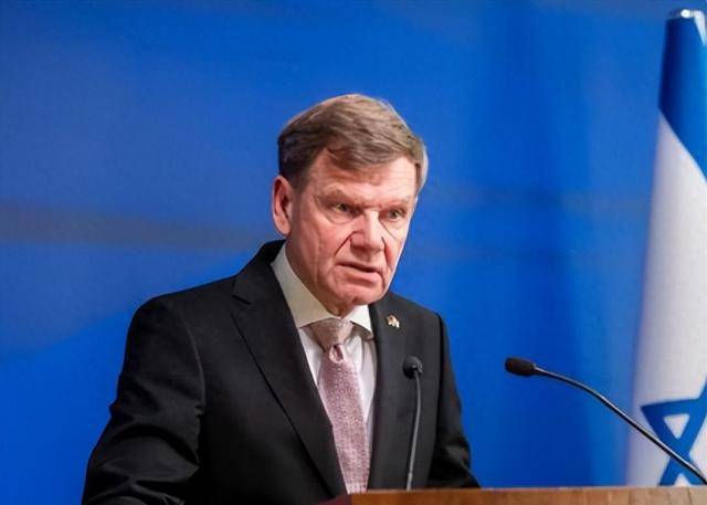 9.3大阅兵前,德外长跑到日本,逼中方连退3步,毛宁8字给其定性