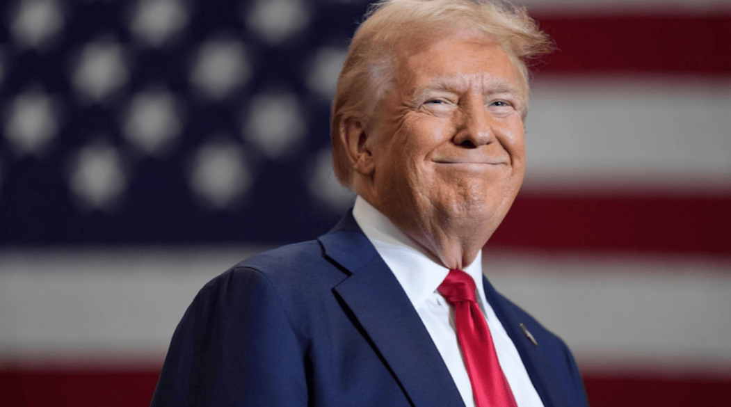 特朗普刚露出开战信号,阅兵就公布重要内容:中国新空基重器亮相