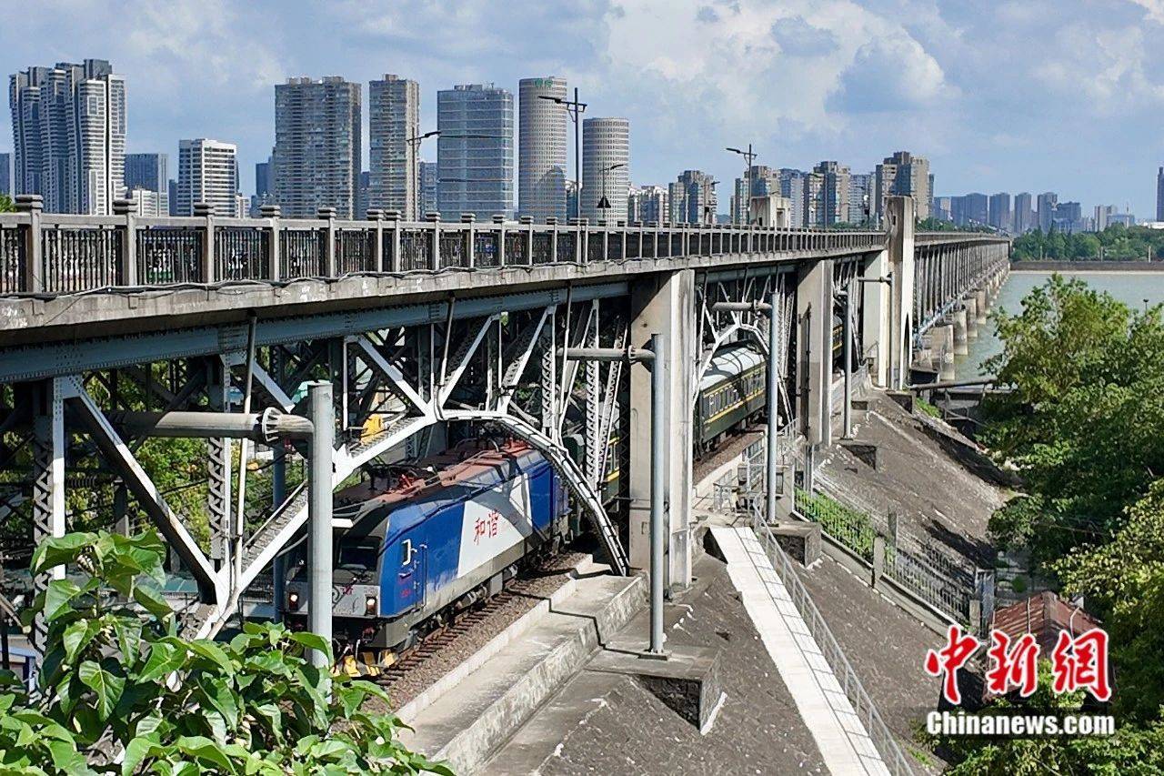 通车仅89天的钱塘江大桥,茅以升为何主持将其炸毁?