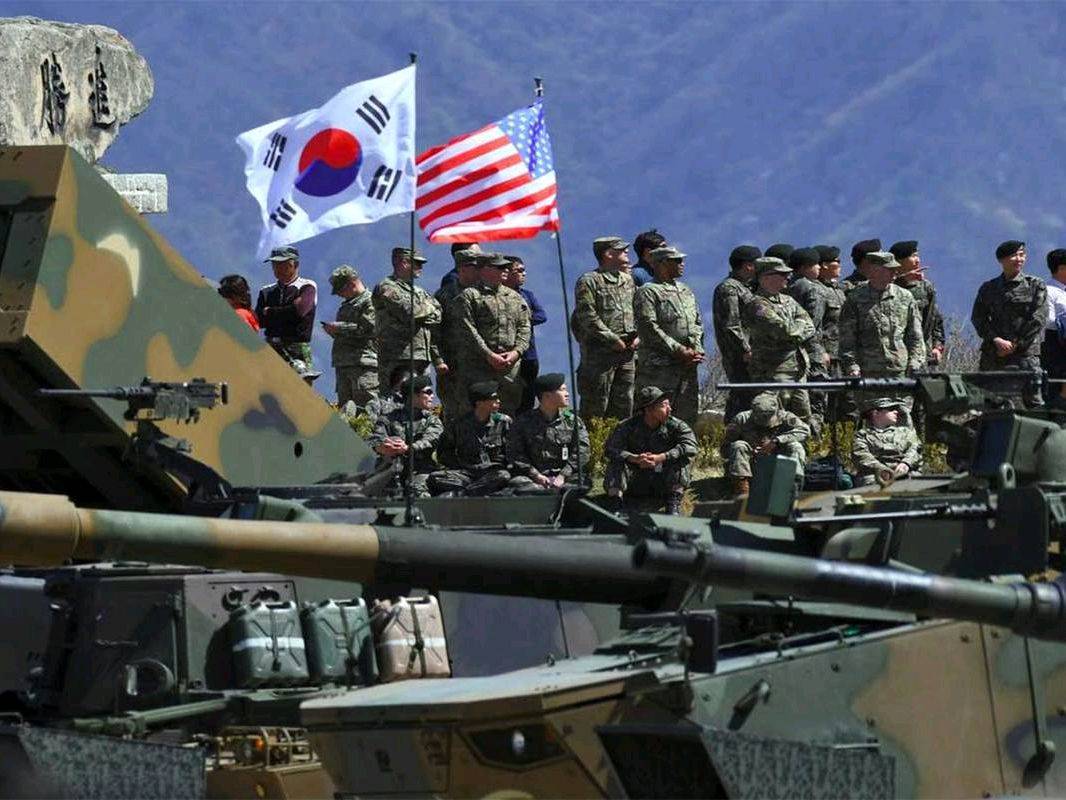 举着“滚回中国”标语牌,韩国都是什么人在搞反华游行?答案揭晓