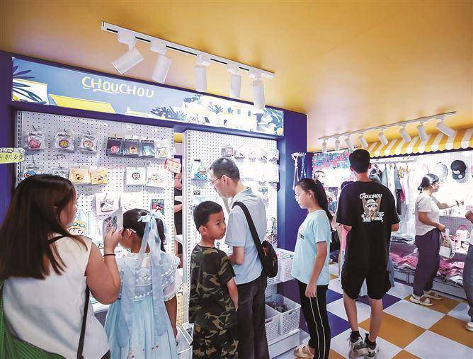 税收数据显示：厦门人新买的车 过半是新能源车