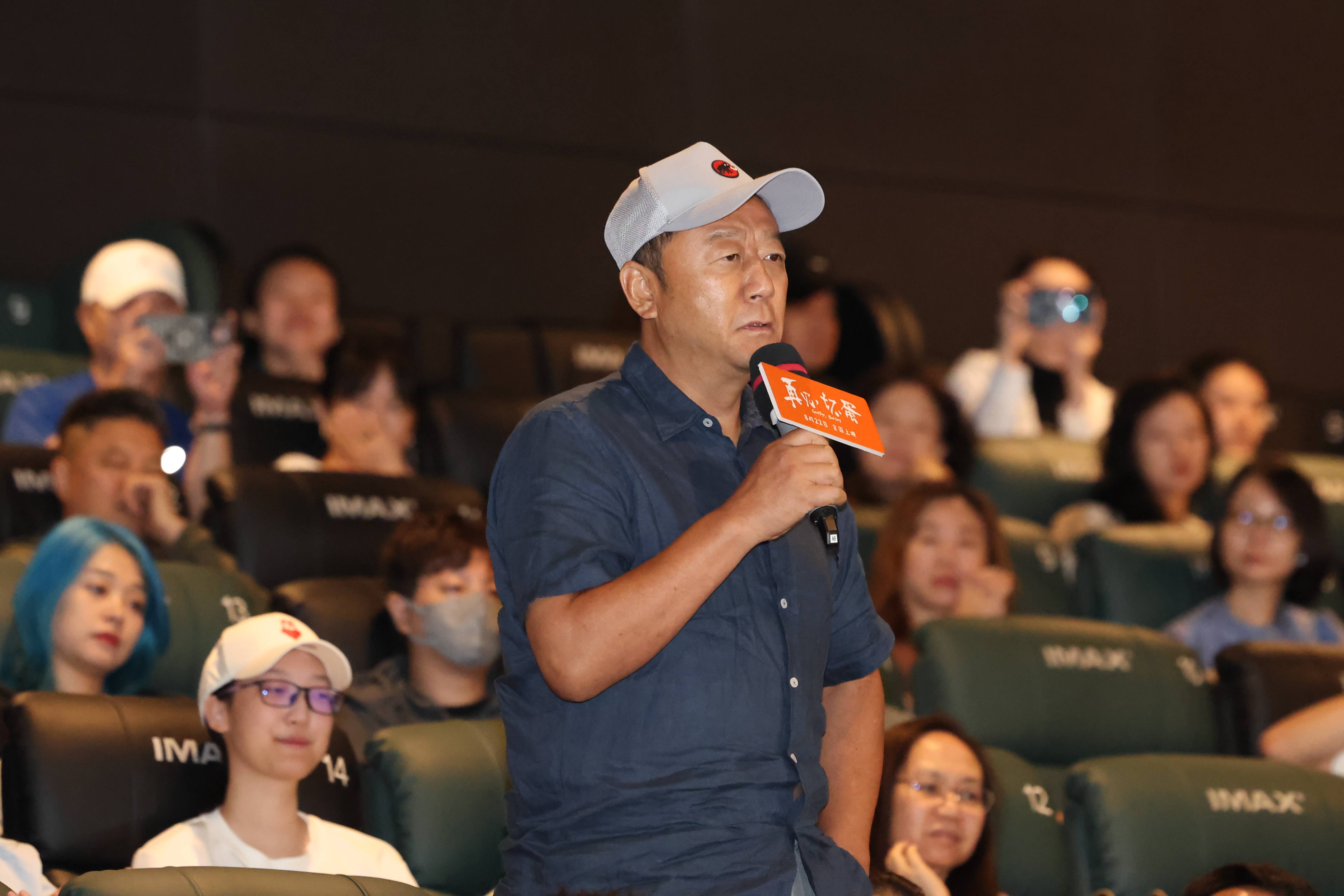 倪大红大赞陈明昊:他有两千多场话剧演出经验,我非常崇拜尊敬