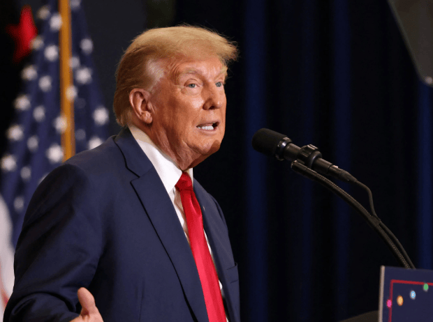 中方将用70分钟大阅兵，让西方各国认清差距，难怪特朗普不来中国，还要在白宫见一位贵客？