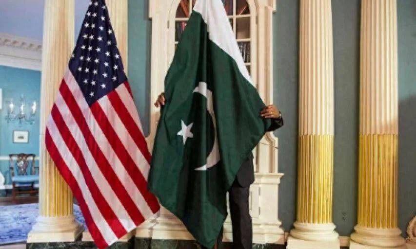 “巴铁”就要不铁了?特朗普阴谋得逞,中国外长亲自出马,有一句忠告,巴基斯坦要听好了!