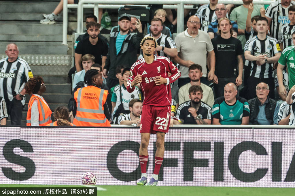 英超-埃基蒂克破门16岁新星第100分钟绝杀 利物浦3-2十人纽卡