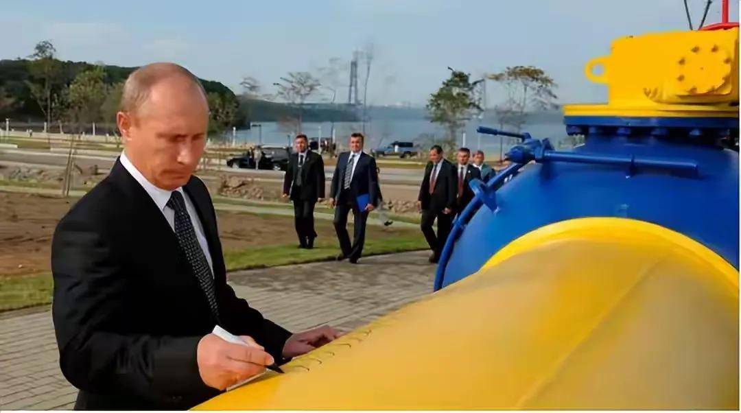 俄罗斯“小金库”被炸毁,普京亲信紧急交涉,请求中方给出承诺,中方如何回应?