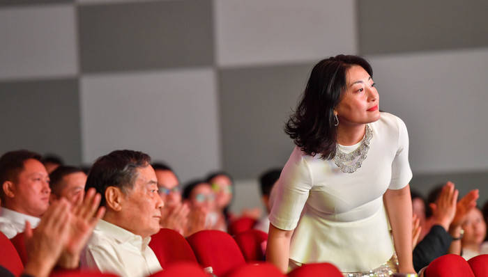 商业头条No.89 | 专访宗馥莉:做一个“追赶者”,不急于证明自己