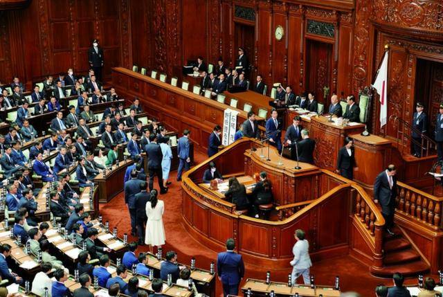 意识到中美俄都得罪不起，石破茂准备辞职？恐怕没那么简单