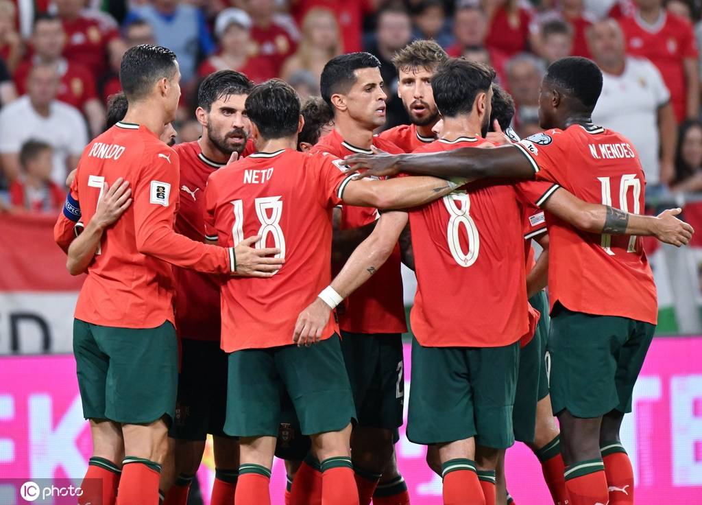 世预赛-C罗点射加冕历史射手王 葡萄牙3-2匈牙利夺两连胜