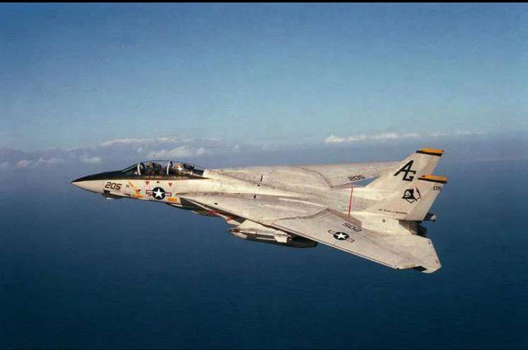 激战1小时,伊朗F-14锁定F-35!20亿欧元资金到位,购买歼-10还来得及吗?