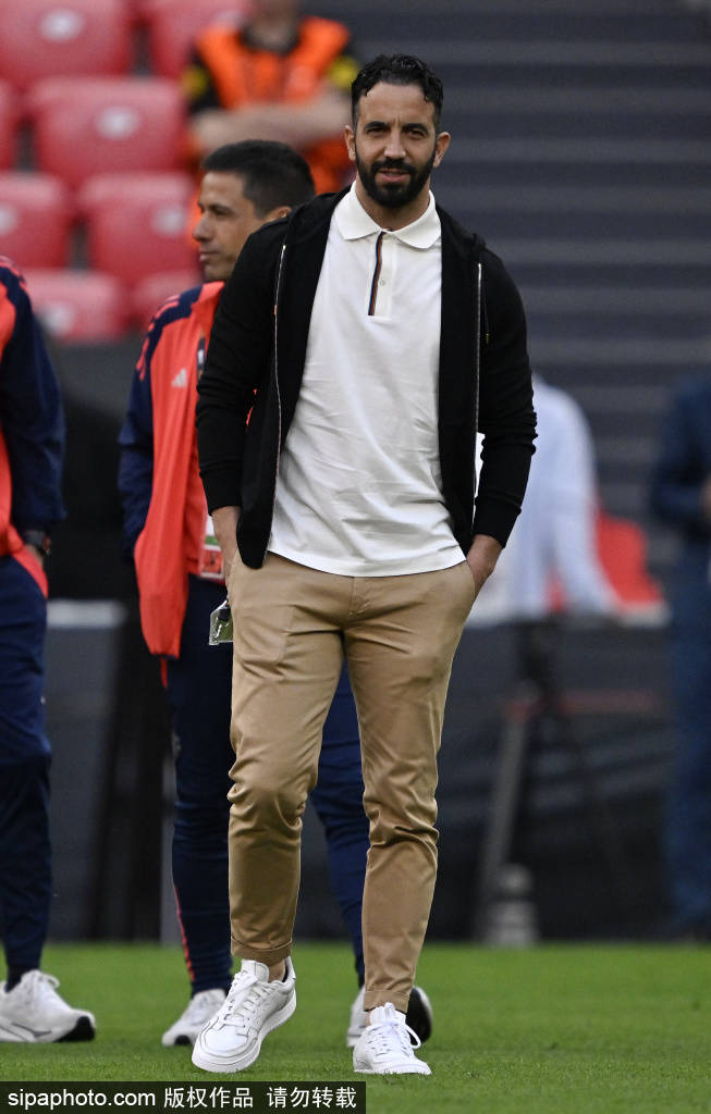 尼基-巴特:别纠结战术体系了,球员们根本达不到曼联需要的水平