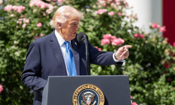 不要了!中方拒买英伟达芯片,美政府突然翻脸了,逼37国对华征税100%?性质十分恶劣