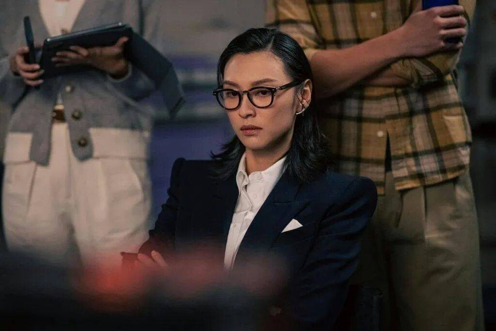 人才老化、产能收缩、票房表现惨淡…2025再陷冰河期的港片,该如何自保?