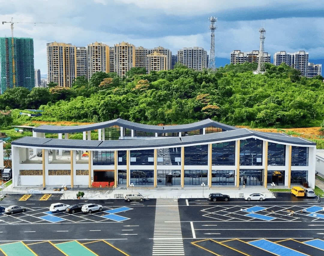 “不亚于春节回家”!凌晨5点,深圳有人已经堵在路上……