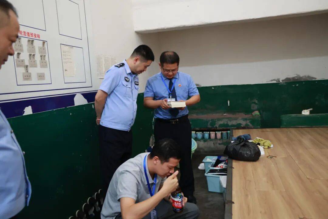 渠县检察院节前安全大检查拧紧监管场所“安全阀”