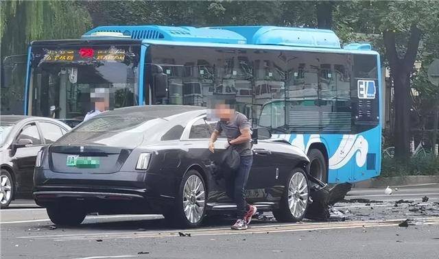 陈震道歉,“吃流量饭,就承受流量的监督和批评吧” 涉事车系4个多月前提的二手车