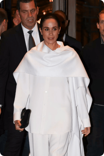 梅根巴黎炫鞋，却踩到戴安娜亡地！UCL停发签证反转！200名中国留子得救了…