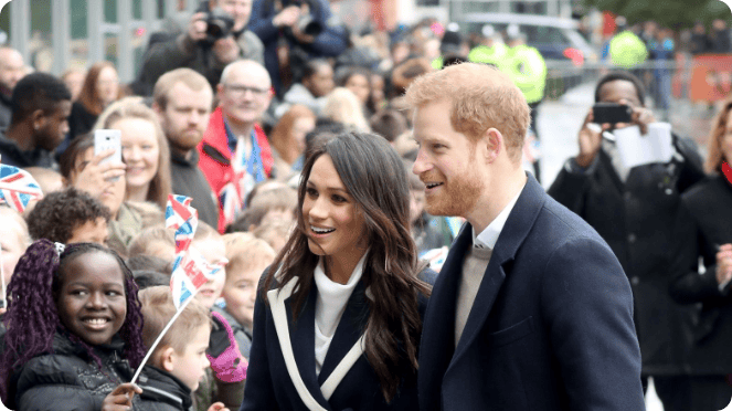 梅根巴黎炫鞋，却踩到戴安娜亡地！UCL停发签证反转！200名中国留子得救了…