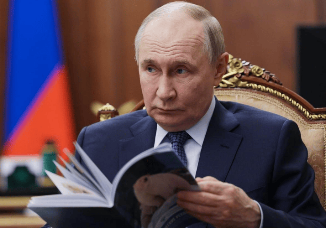 真把俄罗斯当哈马斯整了,西方列好和平条件,普京连个眼神也没给