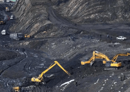 中方打出稀土核弹,美专家坦言:12个领域遭重创!第一个上门求合作的西方国家,让美欧都没想到