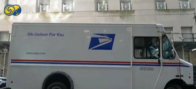 美政府“停摆”持续,联邦雇员被迫搞起了副业:送快递、帮忙遛狗