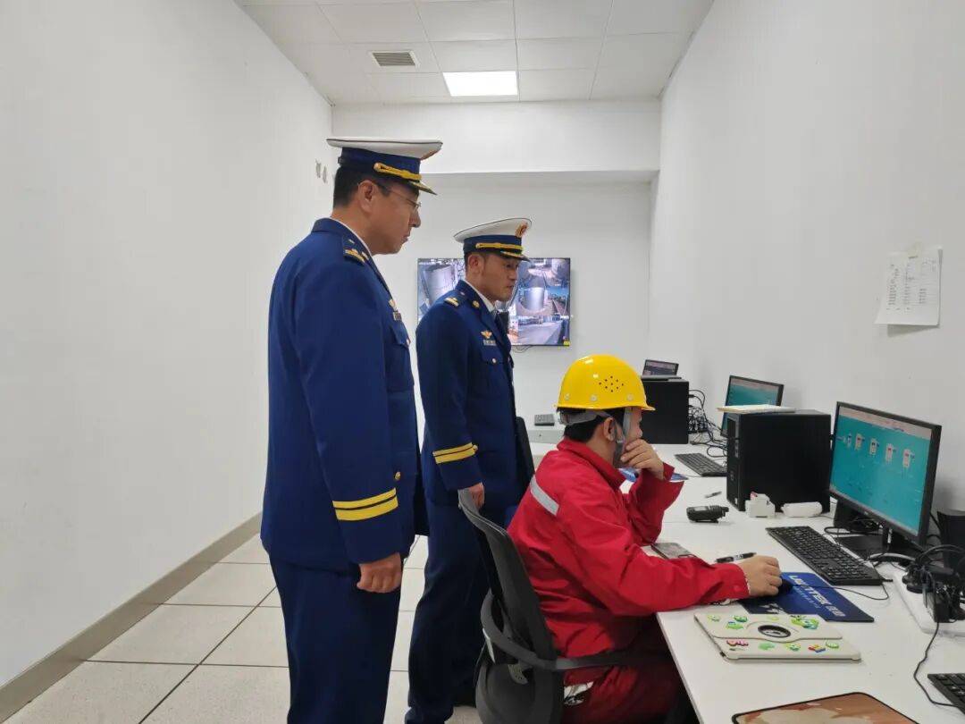 工作动态丨营口消防沿海产业基地大队深入化工企业开展消防安全检查